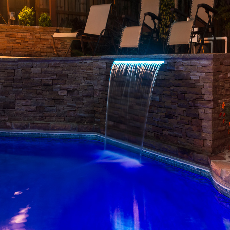 Cascada Led Brilliant Wonders 48 Pulgadas para Albercas - Imagen 3